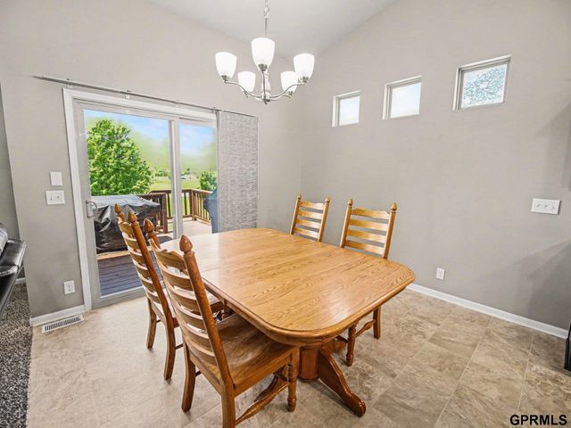 7006 N 143 Circle, Omaha, NE 68142
