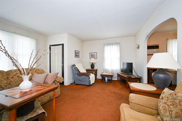 171-37 Courtney Avenue, Flushing, NY 11358
