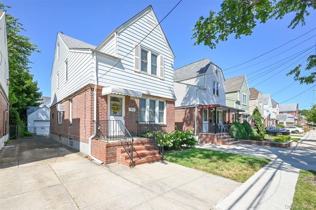 171-37 Courtney Avenue, Flushing, NY 11358