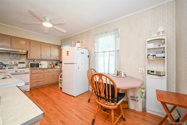 171-37 Courtney Avenue, Flushing, NY 11358