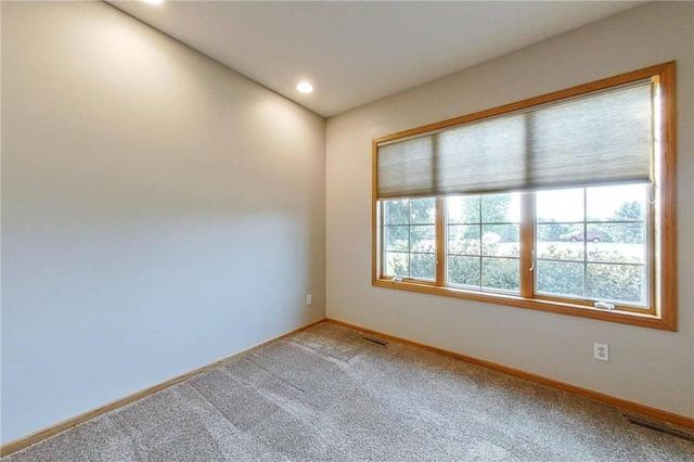 1057 Ridge Crest Lane NW, Rochester, MN 55901