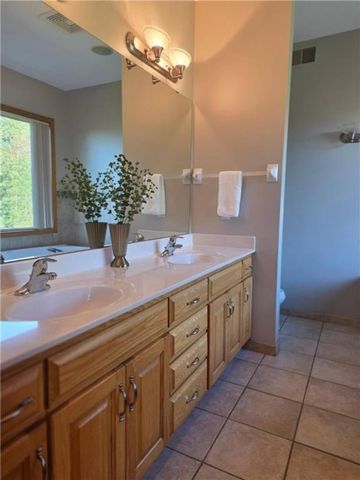 1057 Ridge Crest Lane NW, Rochester, MN 55901