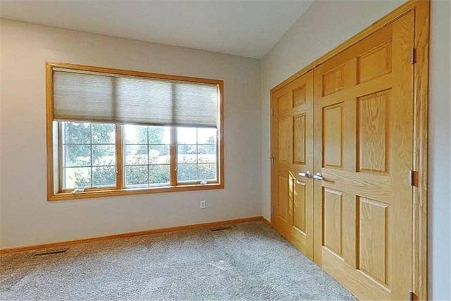 1057 Ridge Crest Lane NW, Rochester, MN 55901