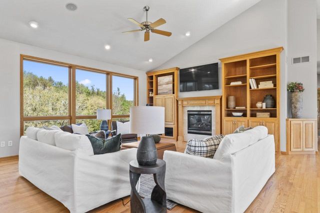 1057 Ridge Crest Lane NW, Rochester, MN 55901