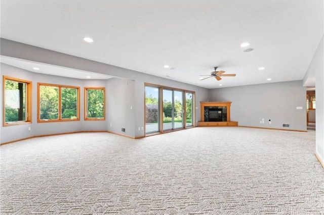 1057 Ridge Crest Lane NW, Rochester, MN 55901