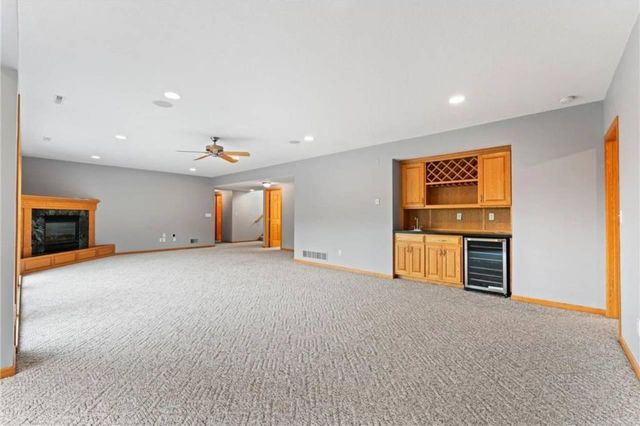 1057 Ridge Crest Lane NW, Rochester, MN 55901