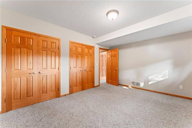 1057 Ridge Crest Lane NW, Rochester, MN 55901