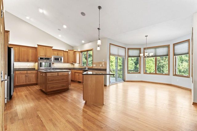 1057 Ridge Crest Lane NW, Rochester, MN 55901