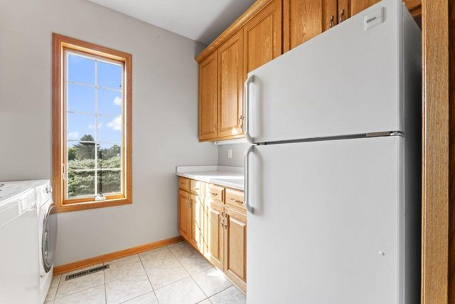 1057 Ridge Crest Lane NW, Rochester, MN 55901