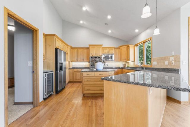 1057 Ridge Crest Lane NW, Rochester, MN 55901