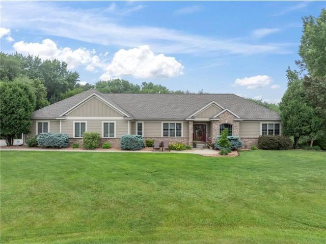1057 Ridge Crest Lane NW, Rochester, MN 55901