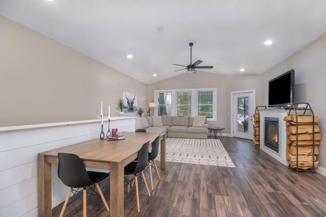 7811 N 39th Street, Augusta, MI 49012