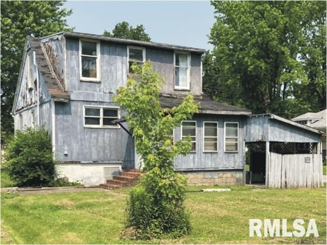 915 N MADISON Street, Marion, IL 62959