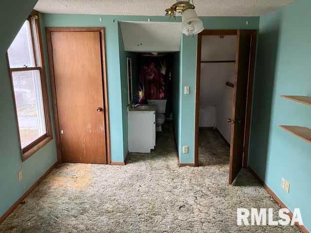 915 N MADISON Street, Marion, IL 62959