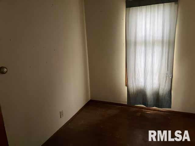 915 N MADISON Street, Marion, IL 62959