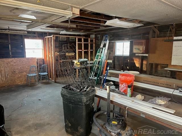 1376 Lathrop Road, Berlin Twp, MI 48002