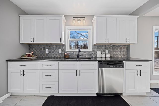 1376 Lathrop Road, Berlin Twp, MI 48002