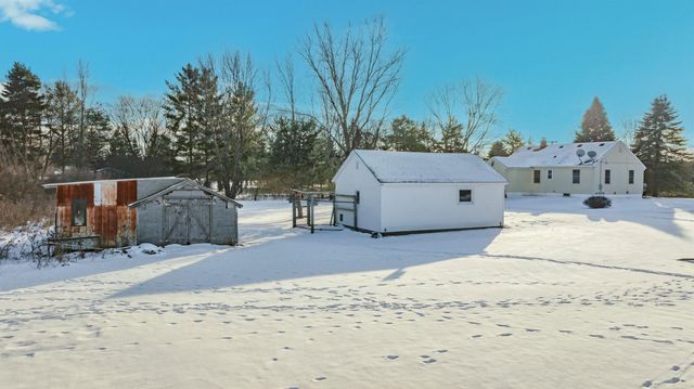 1376 Lathrop Road, Berlin Twp, MI 48002