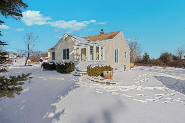 1376 Lathrop Road, Berlin Twp, MI 48002