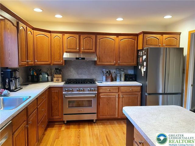 90 Halina Way, Towamensing Twp, PA 18058