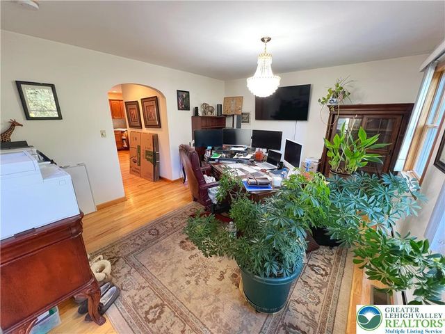 90 Halina Way, Towamensing Twp, PA 18058