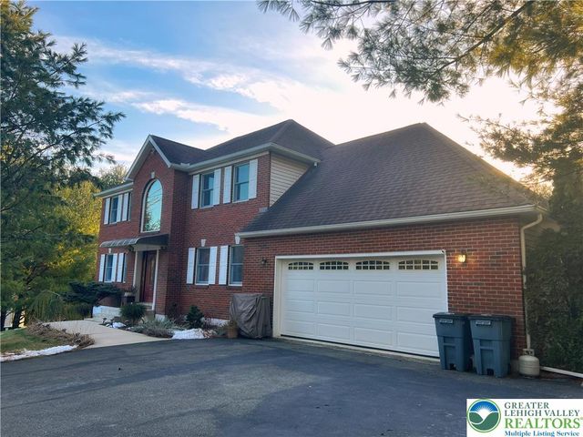 90 Halina Way, Towamensing Twp, PA 18058