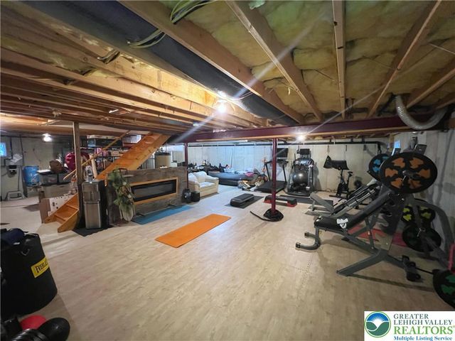 90 Halina Way, Towamensing Twp, PA 18058