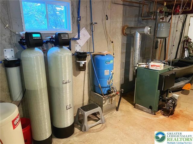 90 Halina Way, Towamensing Twp, PA 18058