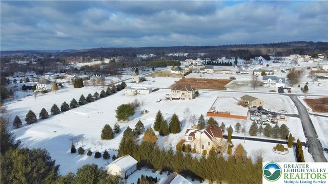 90 Halina Way, Towamensing Twp, PA 18058