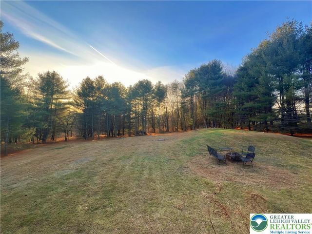 90 Halina Way, Towamensing Twp, PA 18058