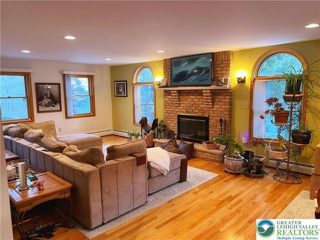 90 Halina Way, Towamensing Twp, PA 18058