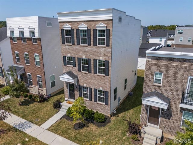 9433 Vandervoort Court, Crestwood, MO 63126