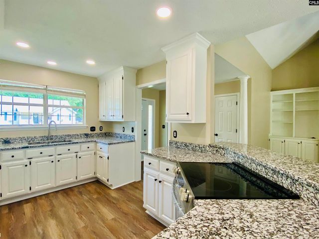 560 RAPIDS Road, Columbia, SC 29212