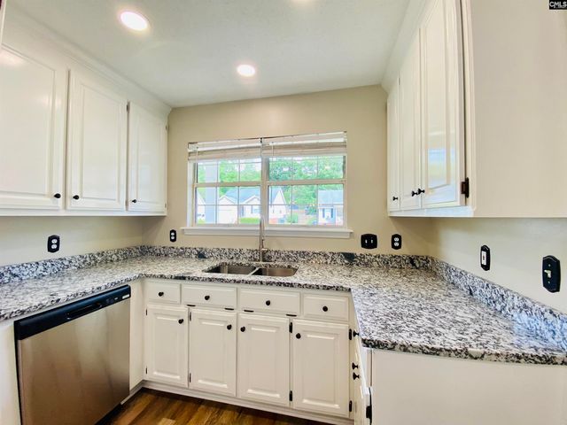 560 RAPIDS Road, Columbia, SC 29212