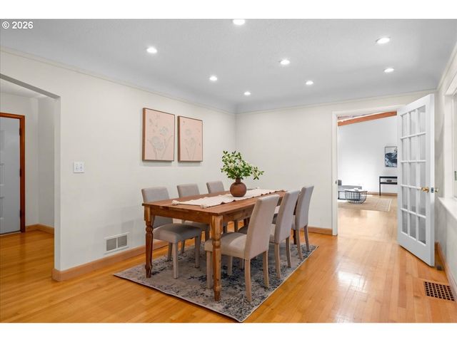 10332 Sw LANCASTER Rd, Portland, OR 97219
