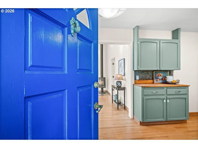 10332 Sw LANCASTER Rd, Portland, OR 97219