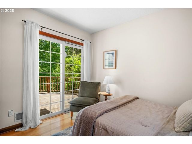 10332 Sw LANCASTER Rd, Portland, OR 97219