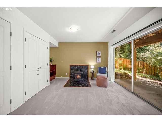 10332 Sw LANCASTER Rd, Portland, OR 97219