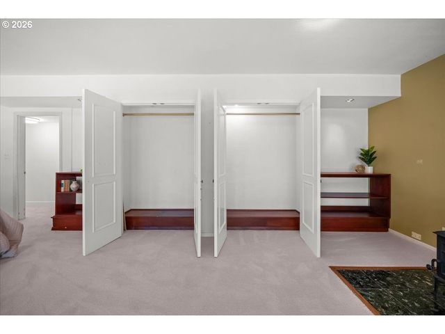 10332 Sw LANCASTER Rd, Portland, OR 97219