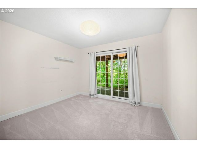 10332 Sw LANCASTER Rd, Portland, OR 97219