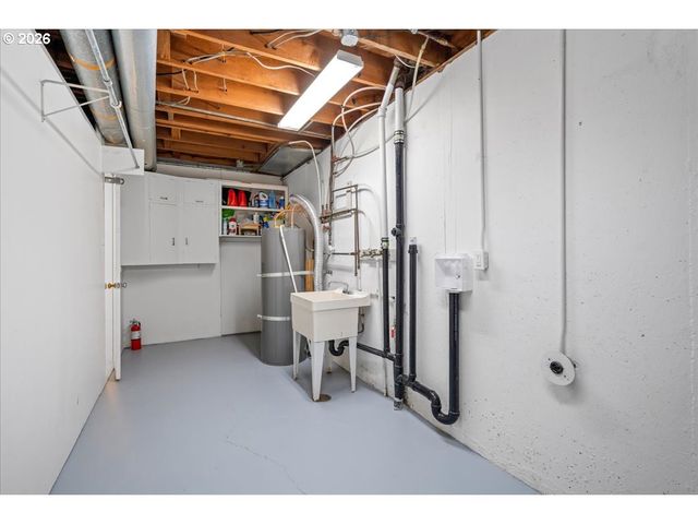 10332 Sw LANCASTER Rd, Portland, OR 97219