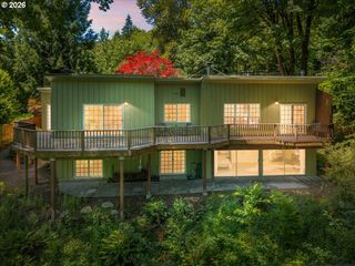10332 Sw LANCASTER Rd, Portland, OR 97219