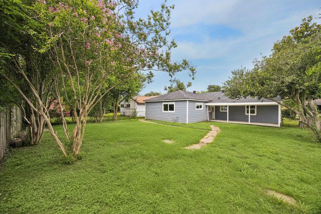 4311 Busiek Street, Houston, TX 77022