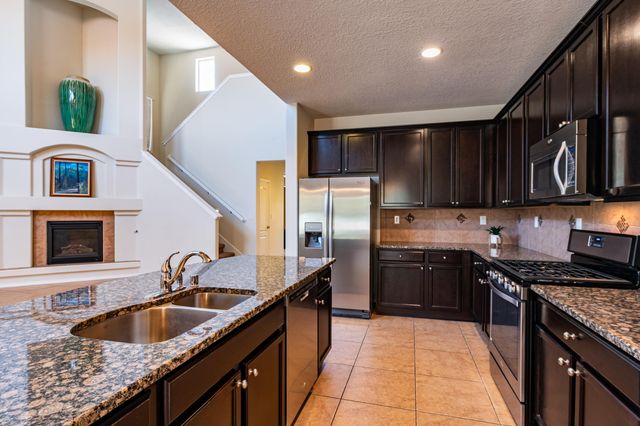 510 Palo Alto Drive NE, Rio Rancho, NM 87124