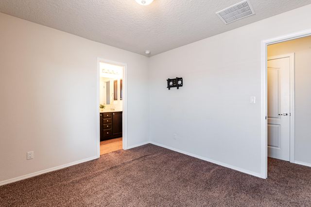 510 Palo Alto Drive NE, Rio Rancho, NM 87124