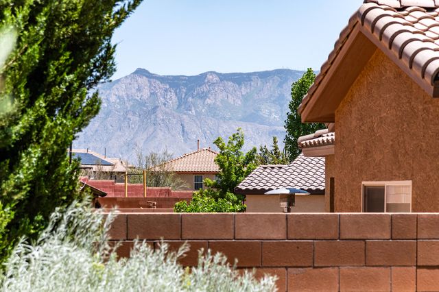 510 Palo Alto Drive NE, Rio Rancho, NM 87124