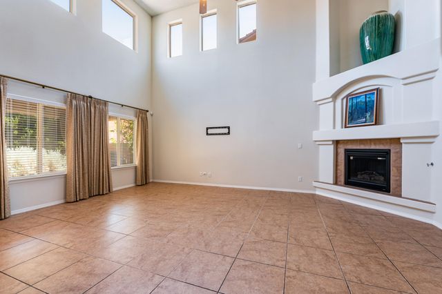 510 Palo Alto Drive NE, Rio Rancho, NM 87124