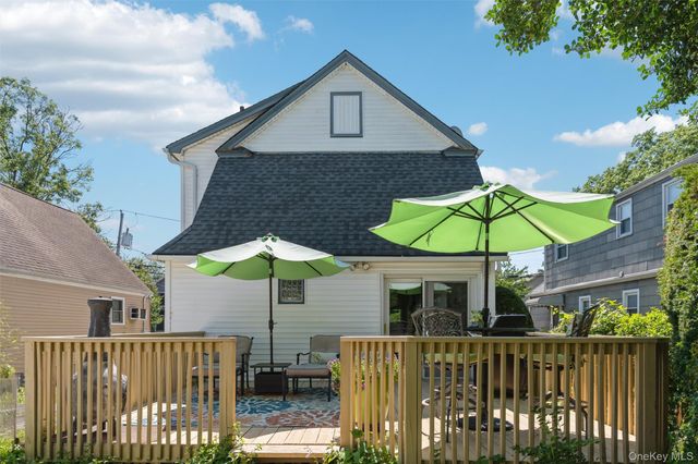 59 Sycamore Avenue, Floral Park, NY 11001