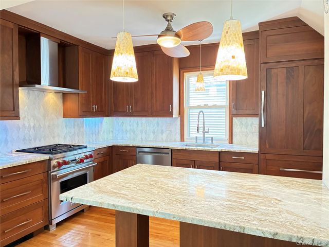 59 Sycamore Avenue, Floral Park, NY 11001
