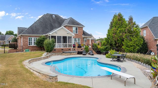 16 Tudor Way, Angier, NC 27501